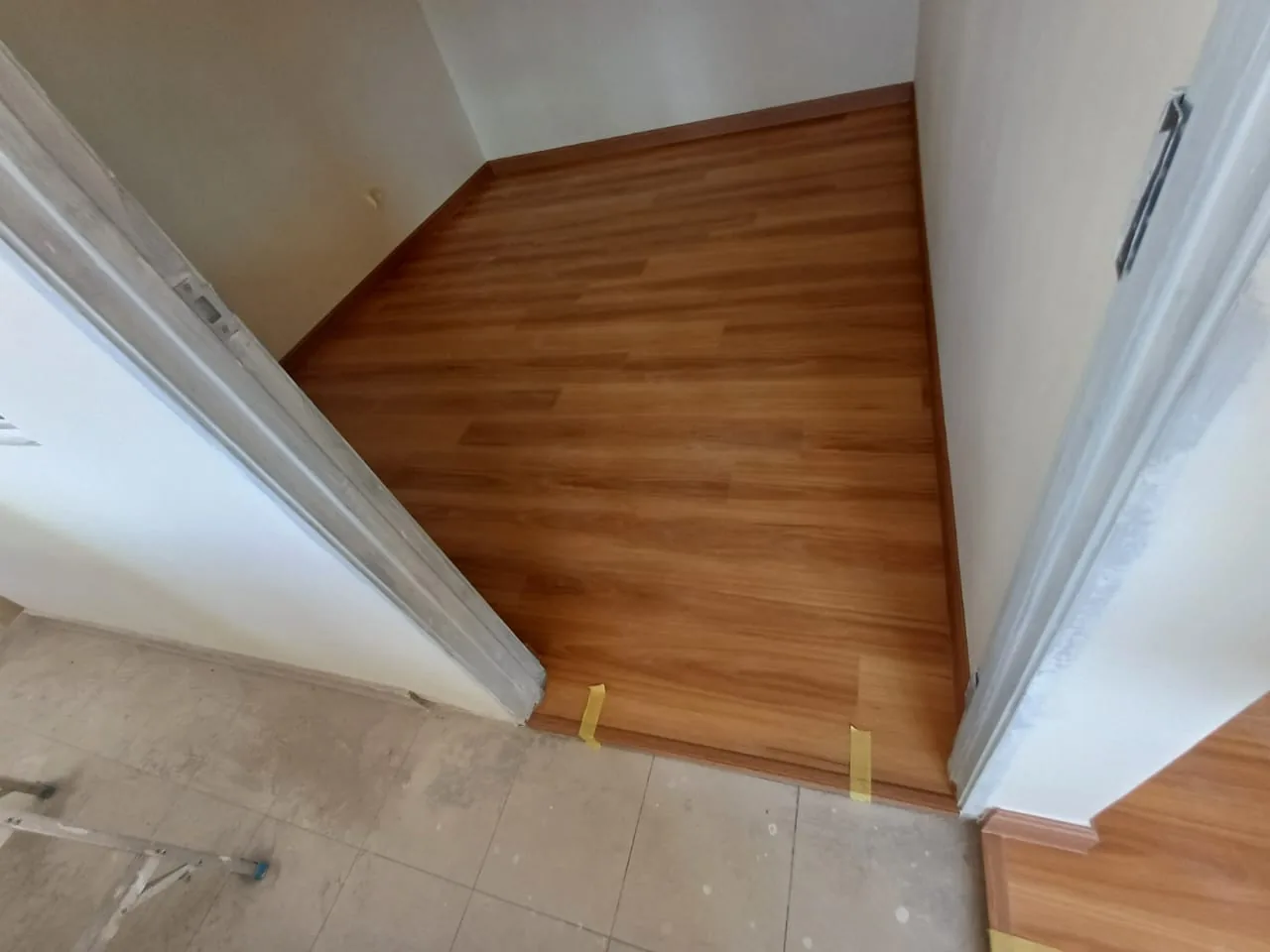Process — Wood look floor small room doorway